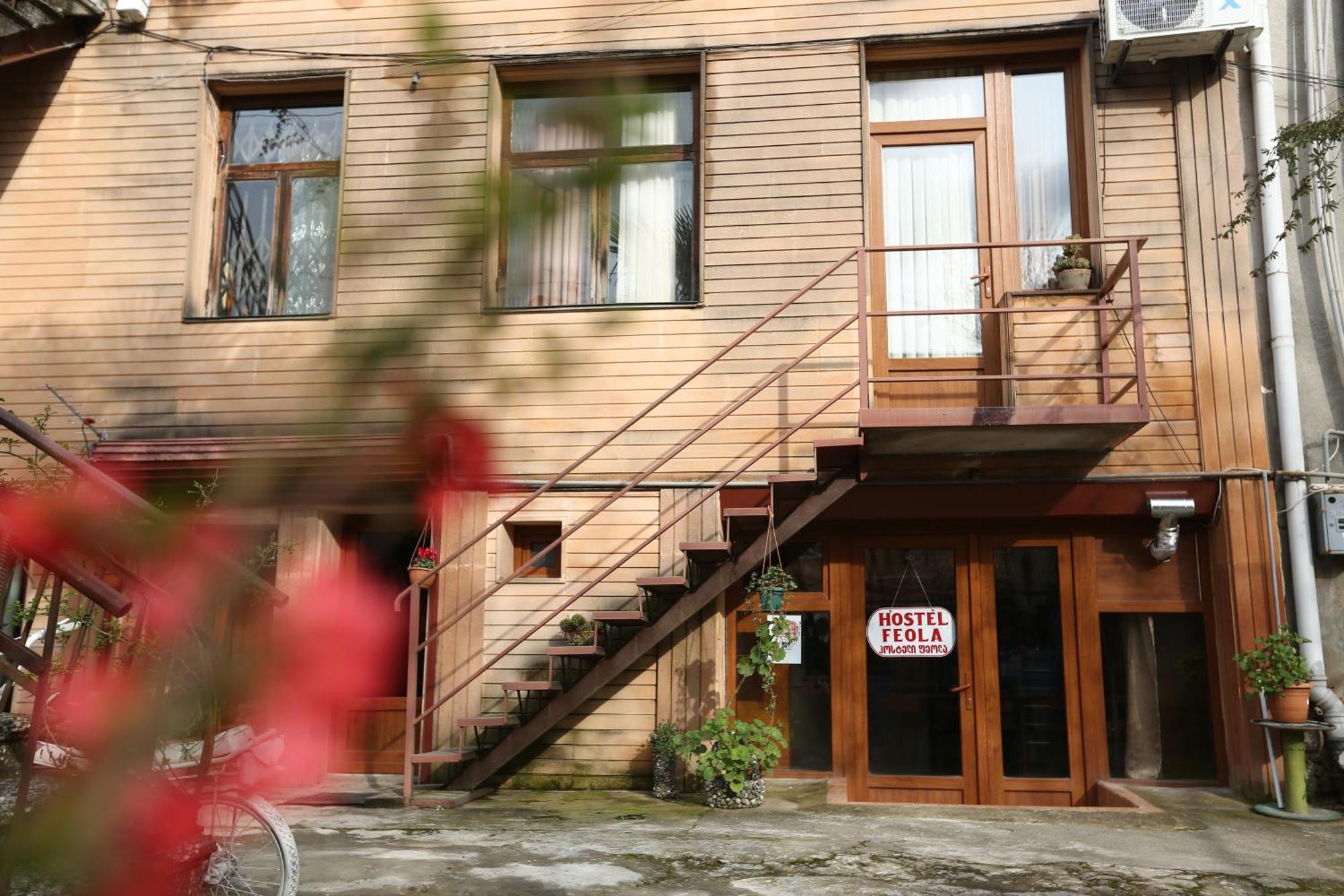 A Pousada Feola Kʼutʼaisi Exterior foto
